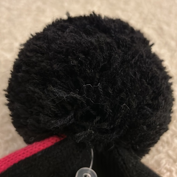 NWT Kate Spade Hello Gorgeous Black Pink Winter Pom Pom Beanie Hat - Picture 6 of 7